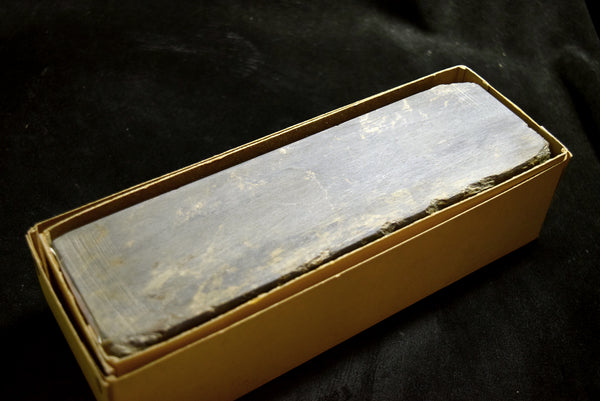 ●Japanese Natural Whetstone Vintage Dense Aoto Lv.3.5+ 2164g from Kyoto 9.12