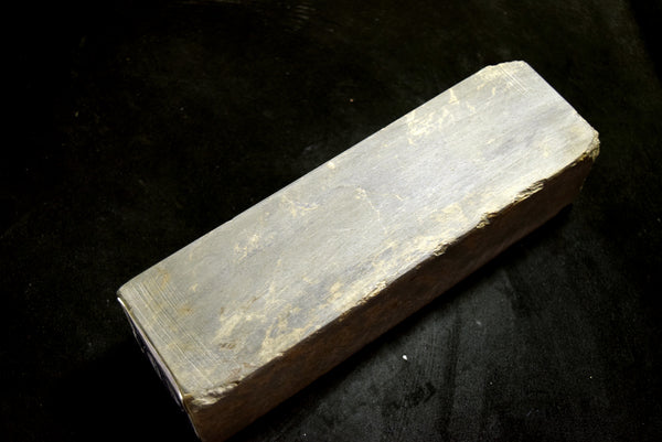 ●Japanese Natural Whetstone Vintage Dense Aoto Lv.3.5+ 2164g from Kyoto 9.12