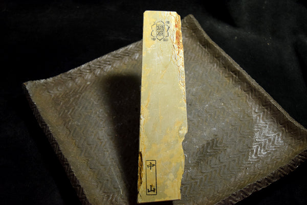 ●Japanese Natural Whetstone Shohonyama Nakayama Namazu Kiita 491g #10000 9.12