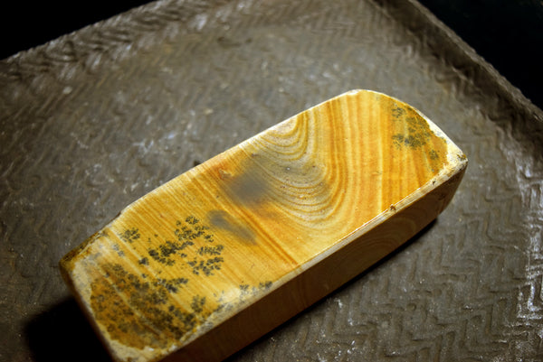 *Rare!* Japanese Natural Whetstone Numata Imado Tora-to 817g Grit 2000 Gunma 9.12