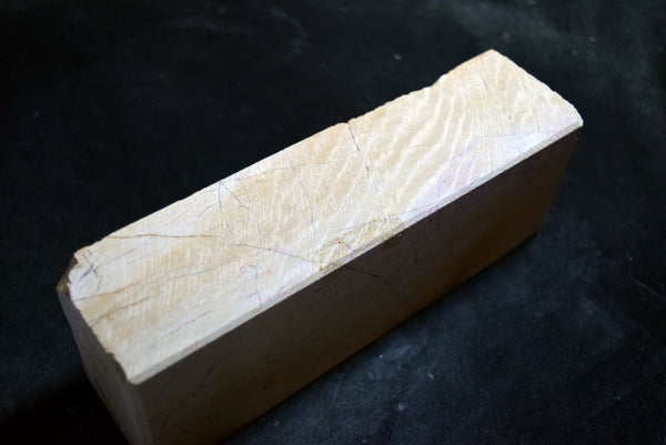 ●Japanese Natural Whetstone Yaginoshima Renge Suita *Chunk* 2228g from Kyoto Japan 9.26