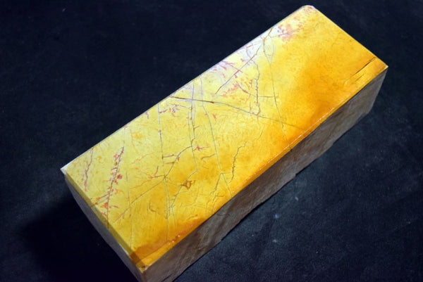●Japanese Natural Whetstone Yaginoshima Renge Suita *Chunk* 2228g from Kyoto Japan 9.26