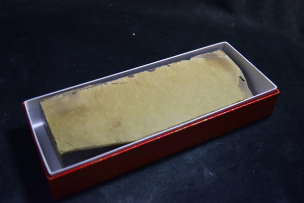 ●Japanese Natural Whetstone *Rare* Takao Shiki Tomae Asagi 889g Kyoto  9.26