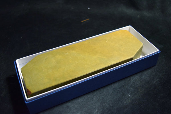 ●Japanese Natural Whetstone *Rare* Takao Shiki Tomae Kiita 1107g Kyoto  10.10