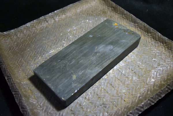 ●Japanese Natural Whetstone *Finer* Tsushima Black 646g Nagasaki Pref. 10.04