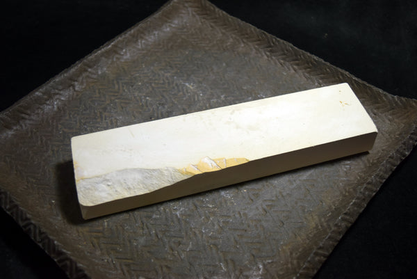●Japanese Natural Whetstone Mikawa Botan Nagura 570g from Aichi Pref. Japan 10.24