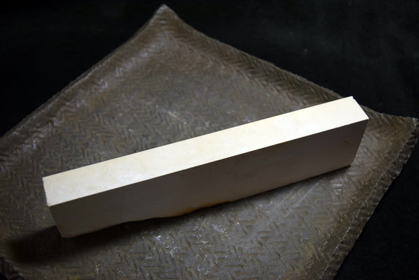 ●Japanese Natural Whetstone Mikawa Botan Nagura 570g from Aichi Pref. Japan 10.24