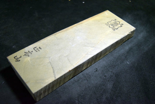 ●Japanese Natural Whetstone Shohonyama Hard Momijiyama Namito 828g Kyoto for razor 10.10