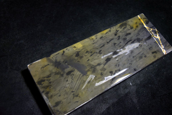●Japanese Natural Whetstone Shobudani Karasu 30' Size 554g from Kyoto 10.24