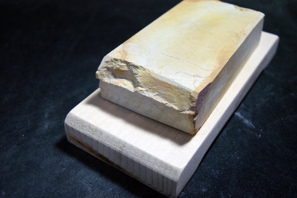●Japanese Natural Whetstone Shohonyama Shinden Shiro Suita 794g 10.17