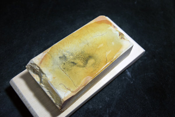 ●Japanese Natural Whetstone Shohonyama Shinden Shiro Suita 794g 10.17