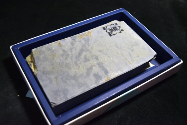 ●Japanese Natural Whetstone Mizukihara Karasu Suita 866g Kyoto Japan 10.17