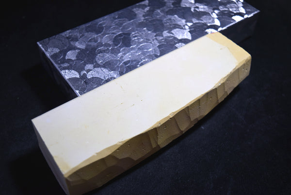 ●Japanese Natural Whetstone Mikawa Botan Nagura 922g from Aichi Pref. Japan 10.17