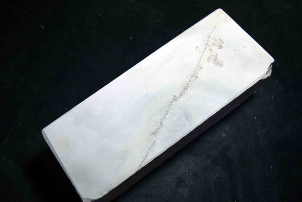 ●Japanese Natural Whetstone Igarashi - to Grit 2000+ 1600g from Niigata Pref. F/S 3.01