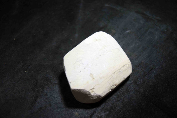 ●Japanese Natural Whetstone Original San-Ai distributed Vintage Asano Botan Jokyu Nagura 128g (1960s–70s), w/ original box” 3.23