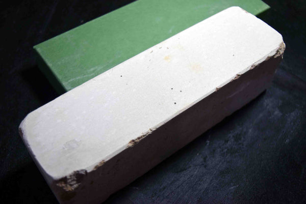 ●Japanese Natural Whetstone Aizu-to *Hard' Grit 5000- 1855g from Fukushima Pref. Japan 3.09