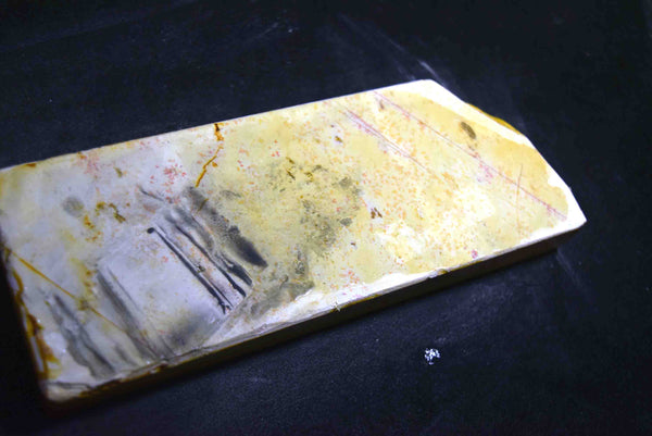 ●Japanese Natural Whetstone Shohonyama Atagoyama Suita *Renge* 737g Kyoto Japan 3.01