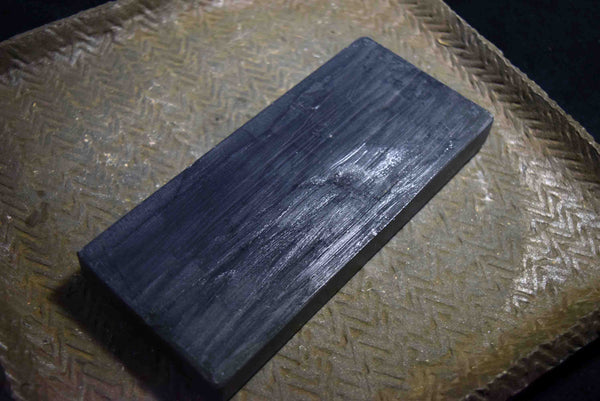 ●Japanese Natural Whetstone *Finer* Tsushima Black 645g Nagasaki Pref. 3.09