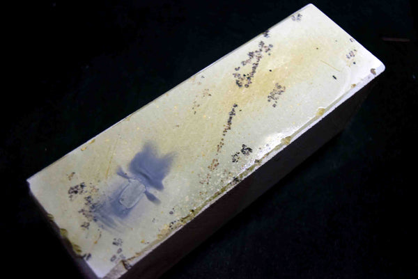 ●Japanese Natural Whetstone Aizu-to Chunk Grit #3000- 2370g from Fukushima Pref. F/S 3.15