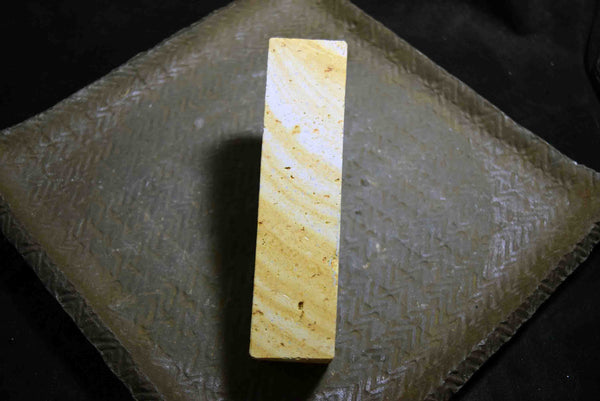 ●Japanese Natural Whetstone Natsuya-to Grit 800 423g from Iwate Pref. Japan F/S 3.01