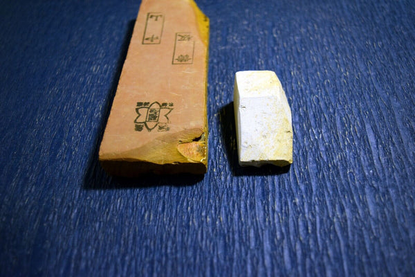 Japanese Natural Whetstone Nakayama Iromono & Mikawa Chu Nagura Set 275g razors
