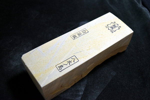 Japanese Natural Whetstone Yaginoshima Shiro Suita Chunk 2325g from Kyoto Japan